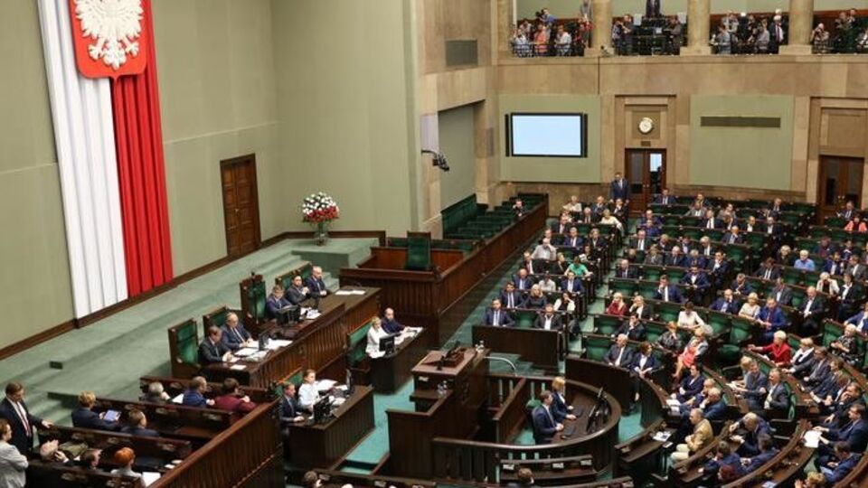 26 січня польський Сейм проголосував за поправки до закону про Інститут національної пам'яті