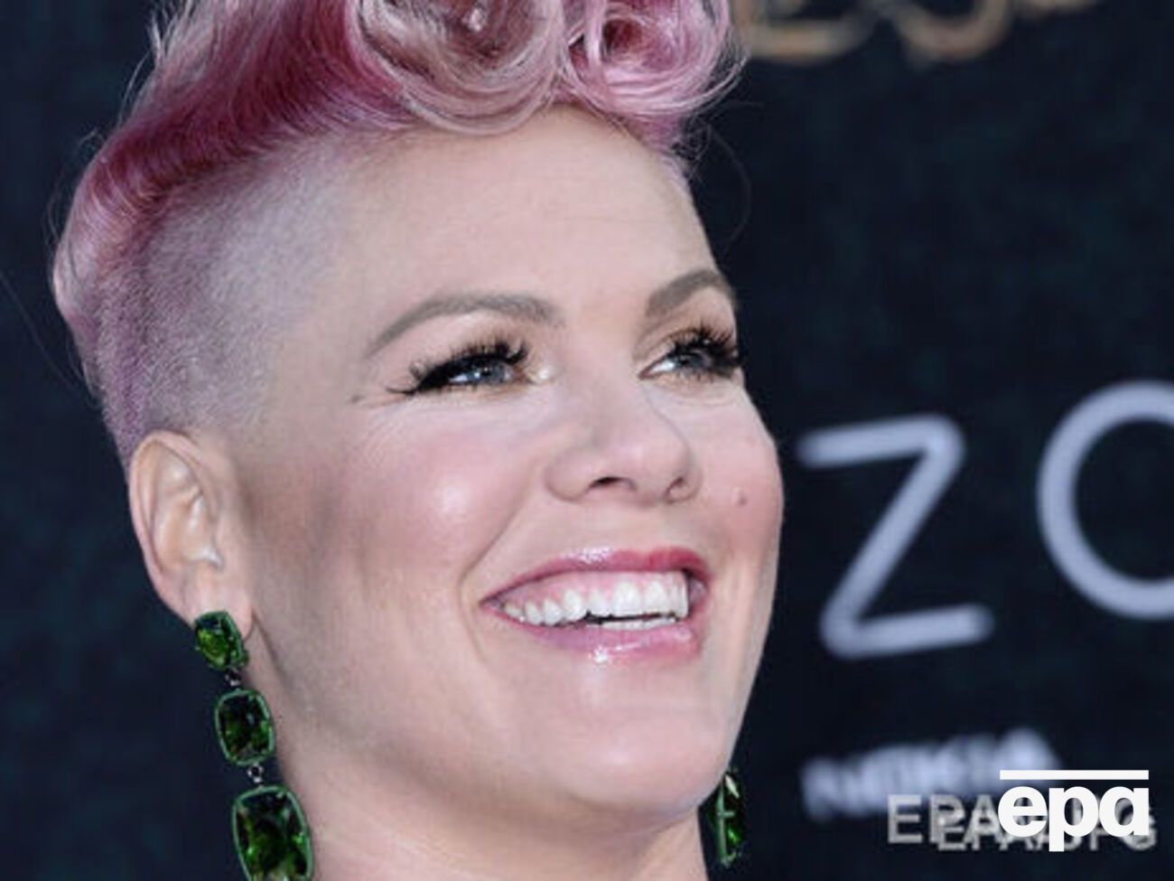 Pink показала снимок 1997 года