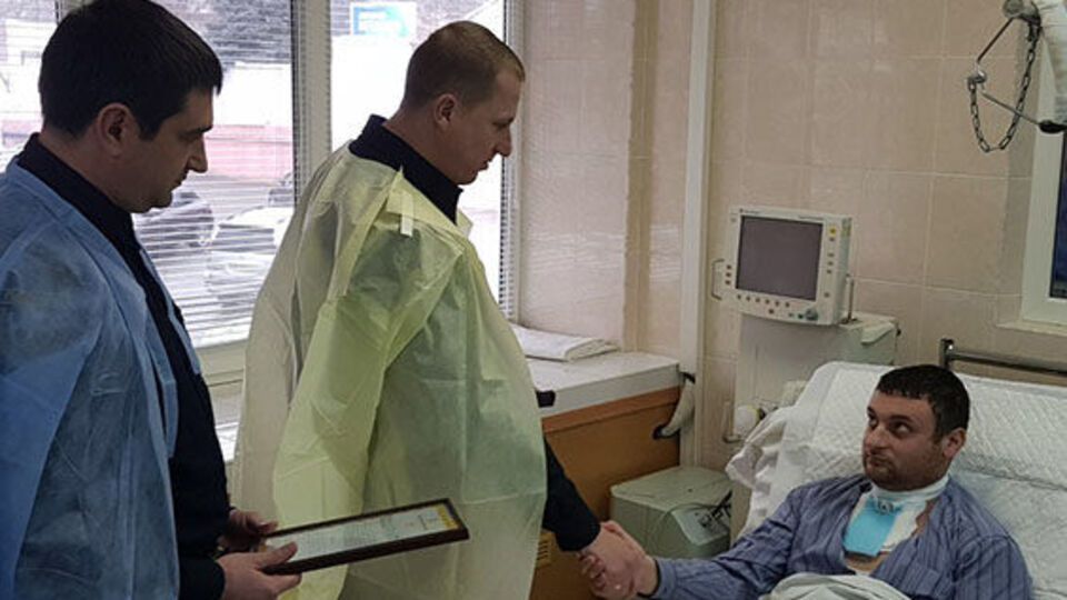 Пораненим поліцейським надали позачергові звання