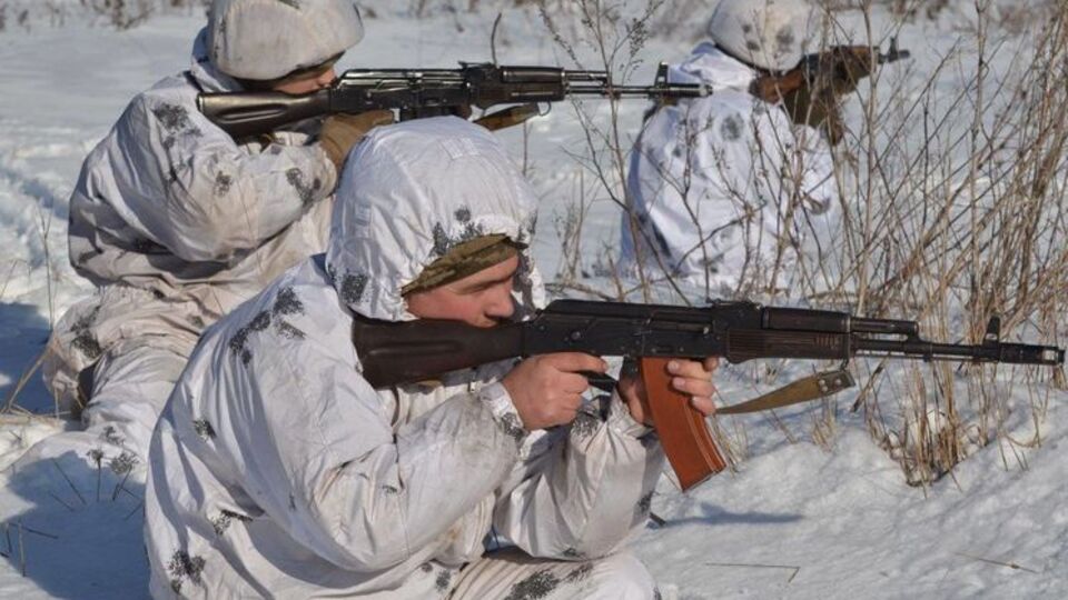 Украинских военных обстреливали на донецком и луганском направлениях