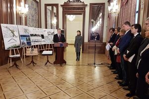 Порошенко: Сегодня мы чтим память героев Небесной сотни