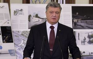 Порошенко: Україна залишається відданою мирному врегулюванню ситуації на окупованому Донбасі