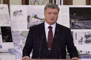 Порошенко: Украина остается преданной мирному урегулированию ситуации на оккупированном Донбассе