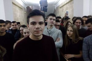 Студенти кажуть, що Захараш їх не влаштовує