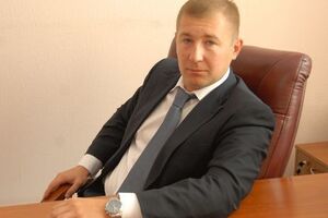 По словам Сердюка, он должен лично присутствовать при допросе