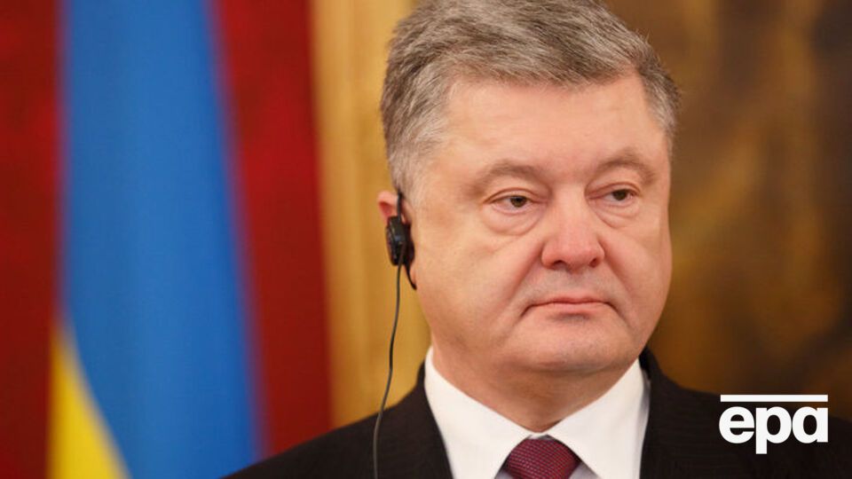 Порошенка допитують у суді