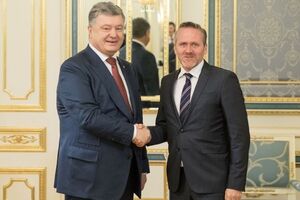 Порошенко поблагодарил Самуэльсена за поддержку Данией суверенитета и территориальной целостности Украины