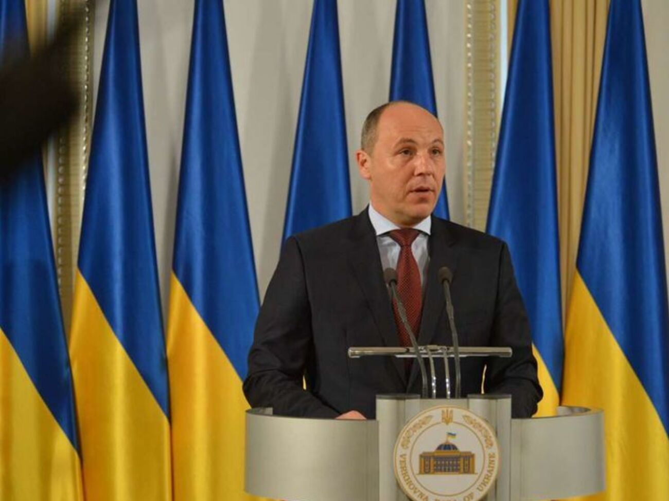 Парубий отметил, что ни с Бакулиным, ни с его помощниками связаться не удается