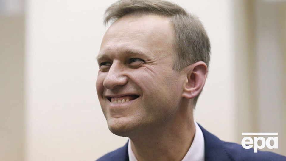 Навальний: Почав боліти зуб, пішов у стоматологію. Вийшов зі стоматології – здрастуйте