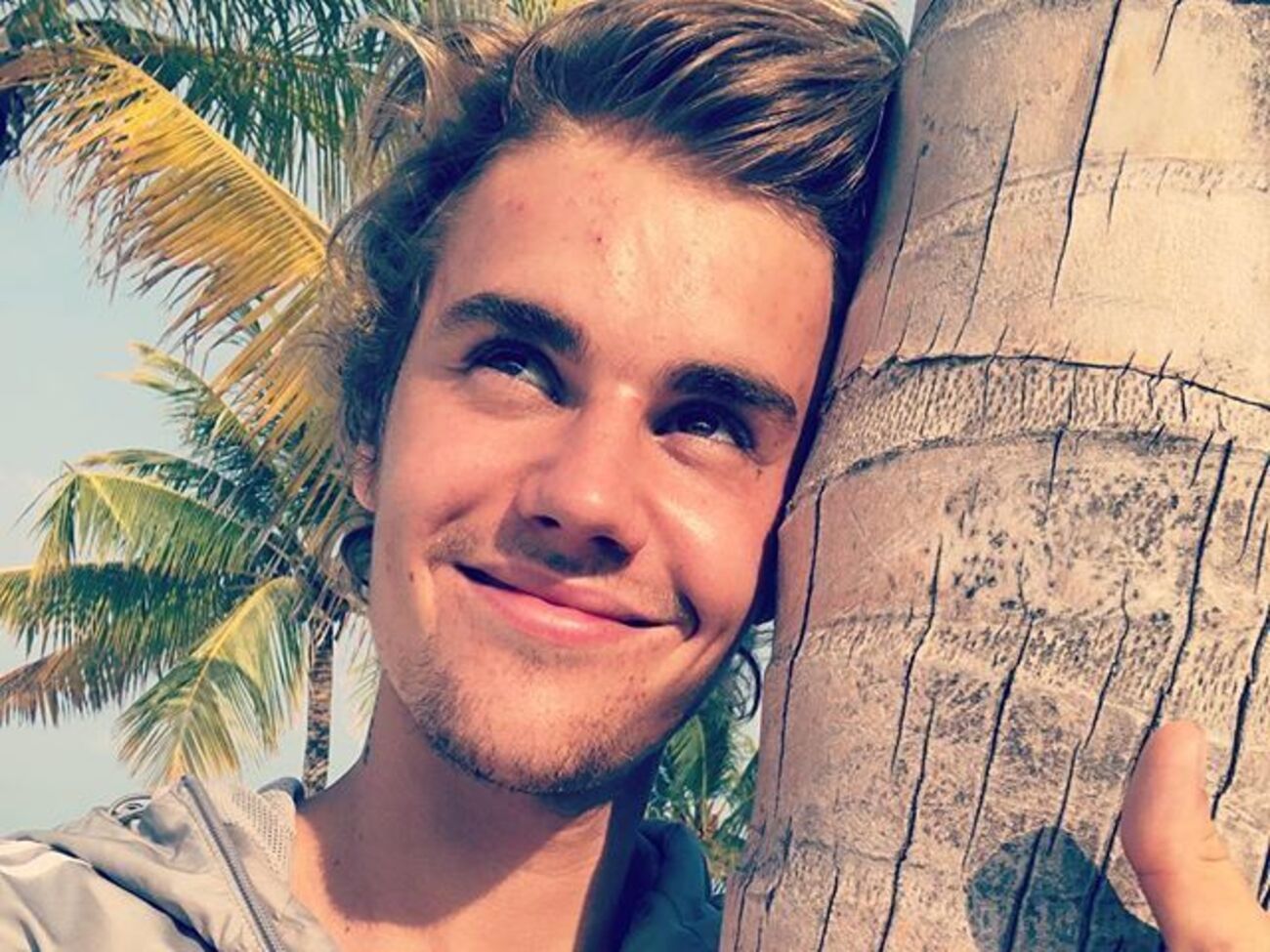 Бібер побував на весіллі батька