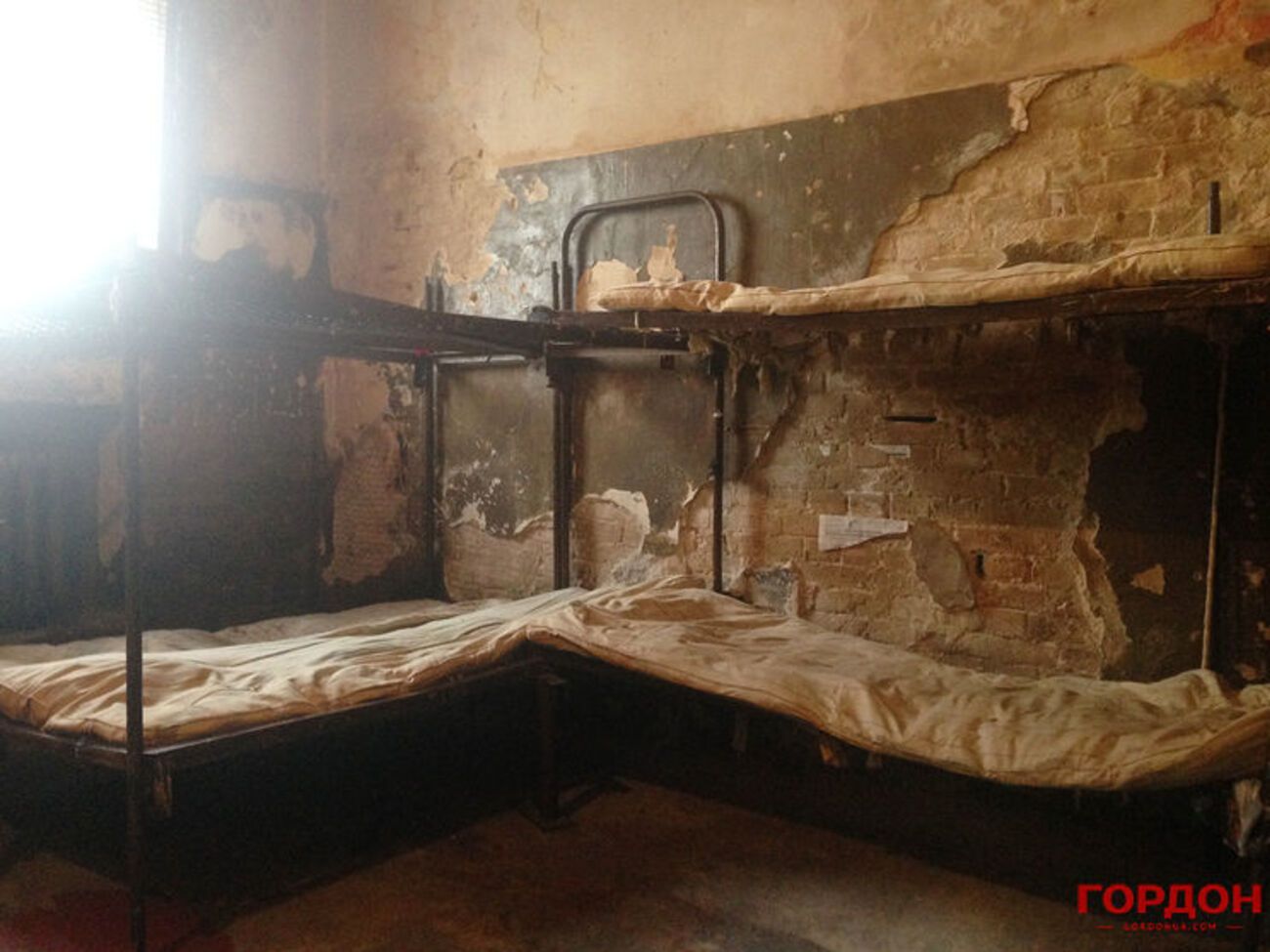 Одна з камер у найстарішому корпусі Лук'янівського СІЗО в Києві