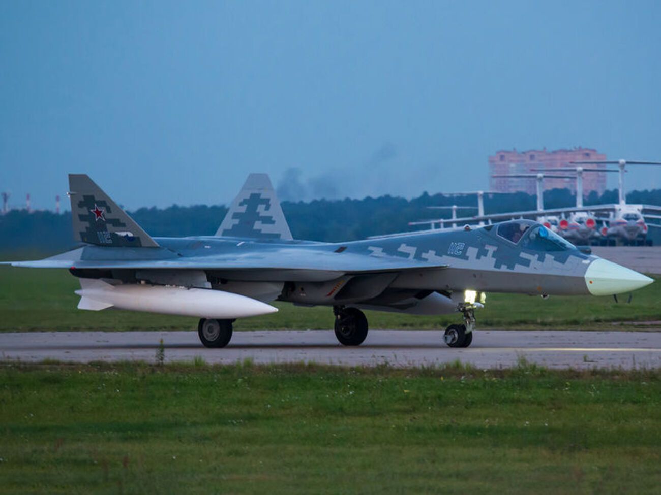 На авіабазу Хмеймім перекинули два Су-57