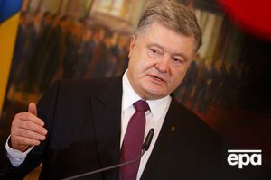 Порошенко: Ми все будемо робити, щоб молодим ученим, якщо у них є талант і бажання займатися наукою, створити для цього максимальні умови