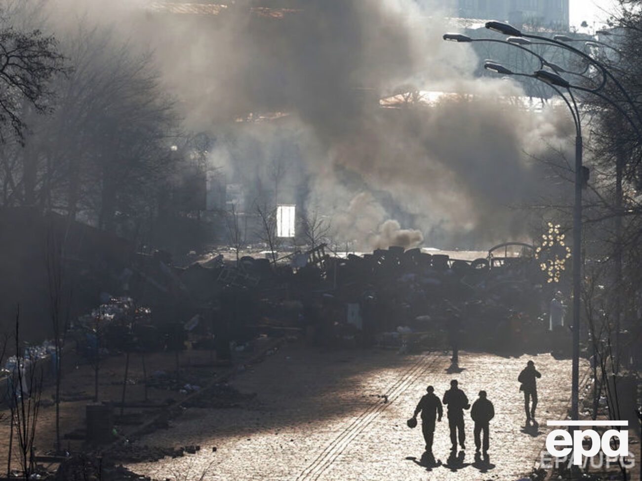 Митингующим во время Майдана противостояли правоохранительные органы и вооруженные бандиты