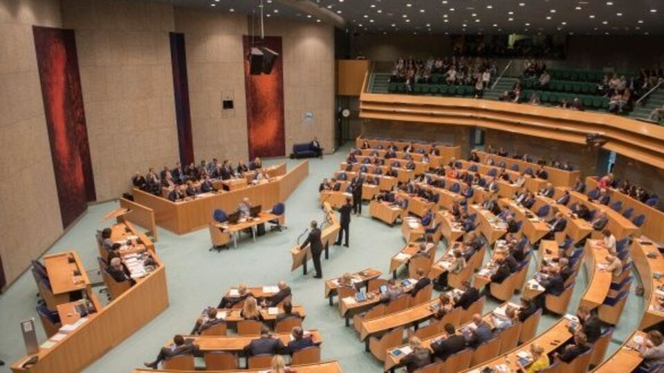 76 депутатов от коалиции поддержали отмену закона
