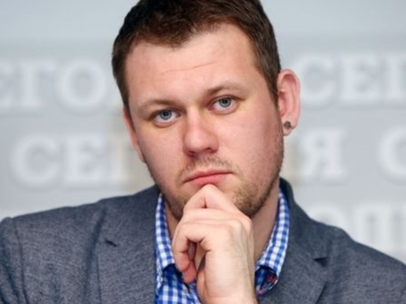 Новый памятник "российским добровольцам" в Луганске оказался точной копией скульптуры, которую ранее установили в Сирии