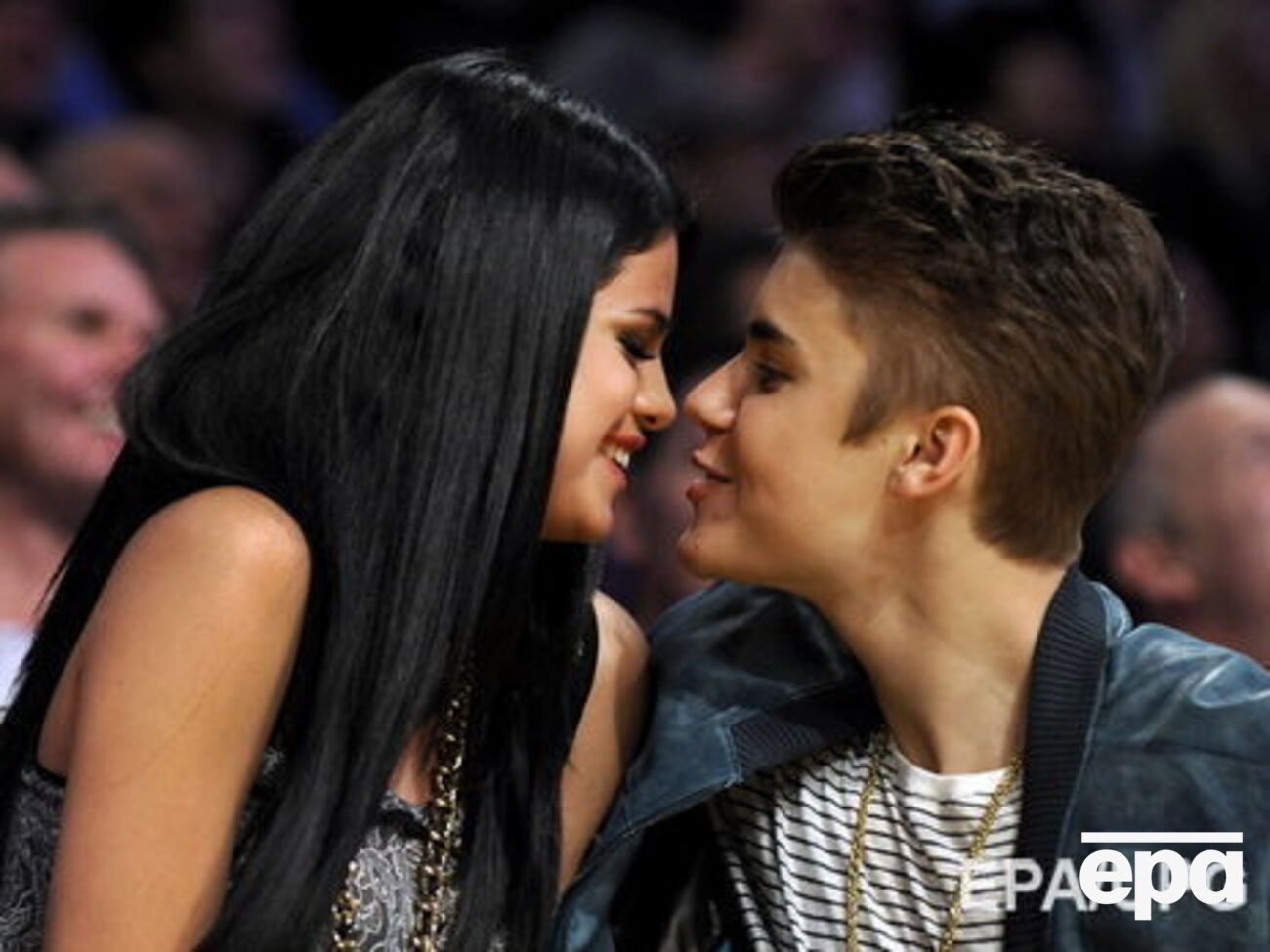 Гомес і Бібер обіймали одне одного