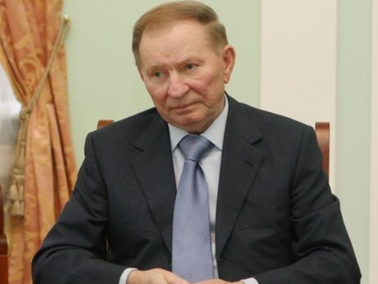 Кучма посетовал, что в новом законе нет ссылки на Минские соглашения