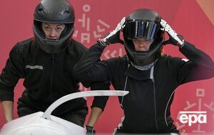 Сергееву (справа) дисквалифицировали