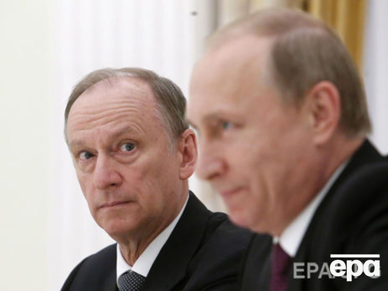 Патрушев (слева)&nbsp;занимался операцией по сопровождению сумок с муляжом кокаина в Россию