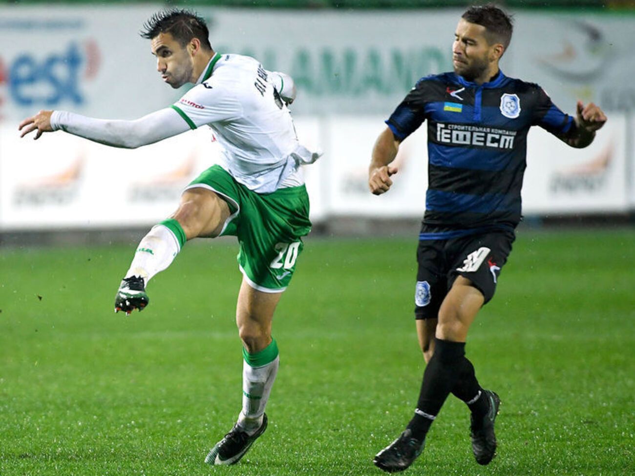 Матч украинской Премьер-лиги между "Черноморцем" и "Карпатами" завершился ничьей