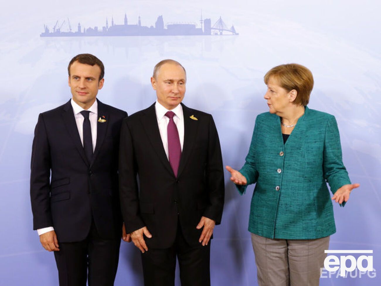 Меркель і Макрон провели телефонну розмову з Путіним