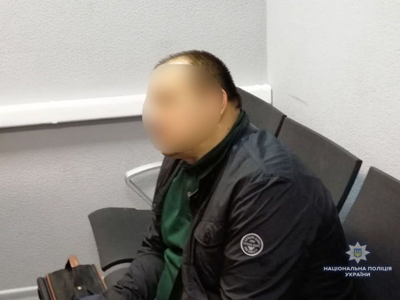 Стосовно затриманого вирішують питання про обрання запобіжного заходу