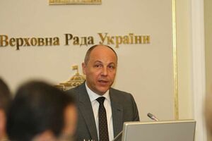Парубий: Сколько работает Верховная Рада, столько же и ходят слухи о досрочных выборах