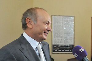 Юристи наголосили, що реагуватимуть "на кожен факт чорного піару щодо Юрія Іванющенка"