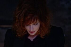 Фармер снималась в заброшенном здании