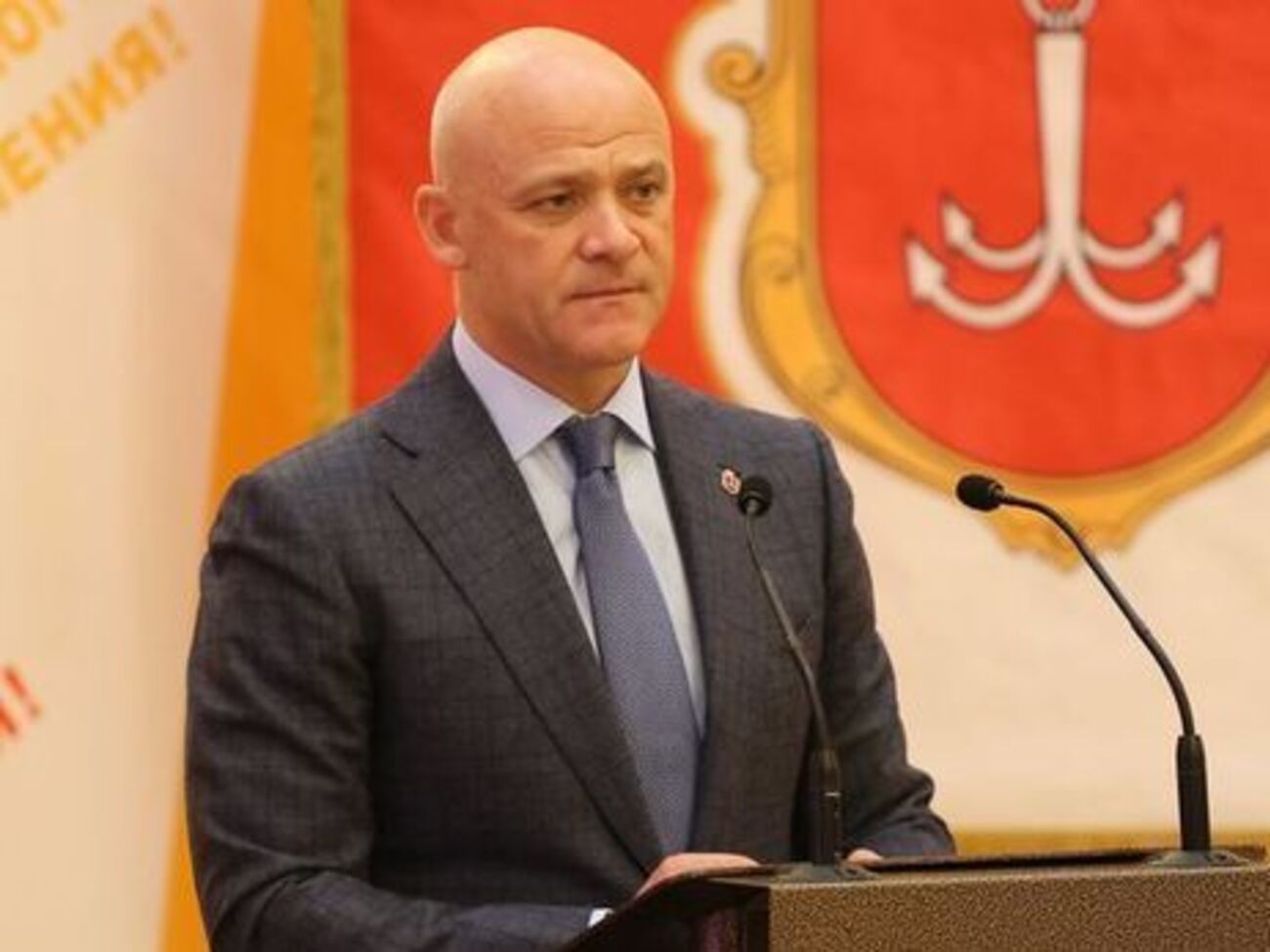 Згідно з декларацією за 2016 рік, Труханов має будинок площею 73,4 м² і квартиру площею 131,8 м²