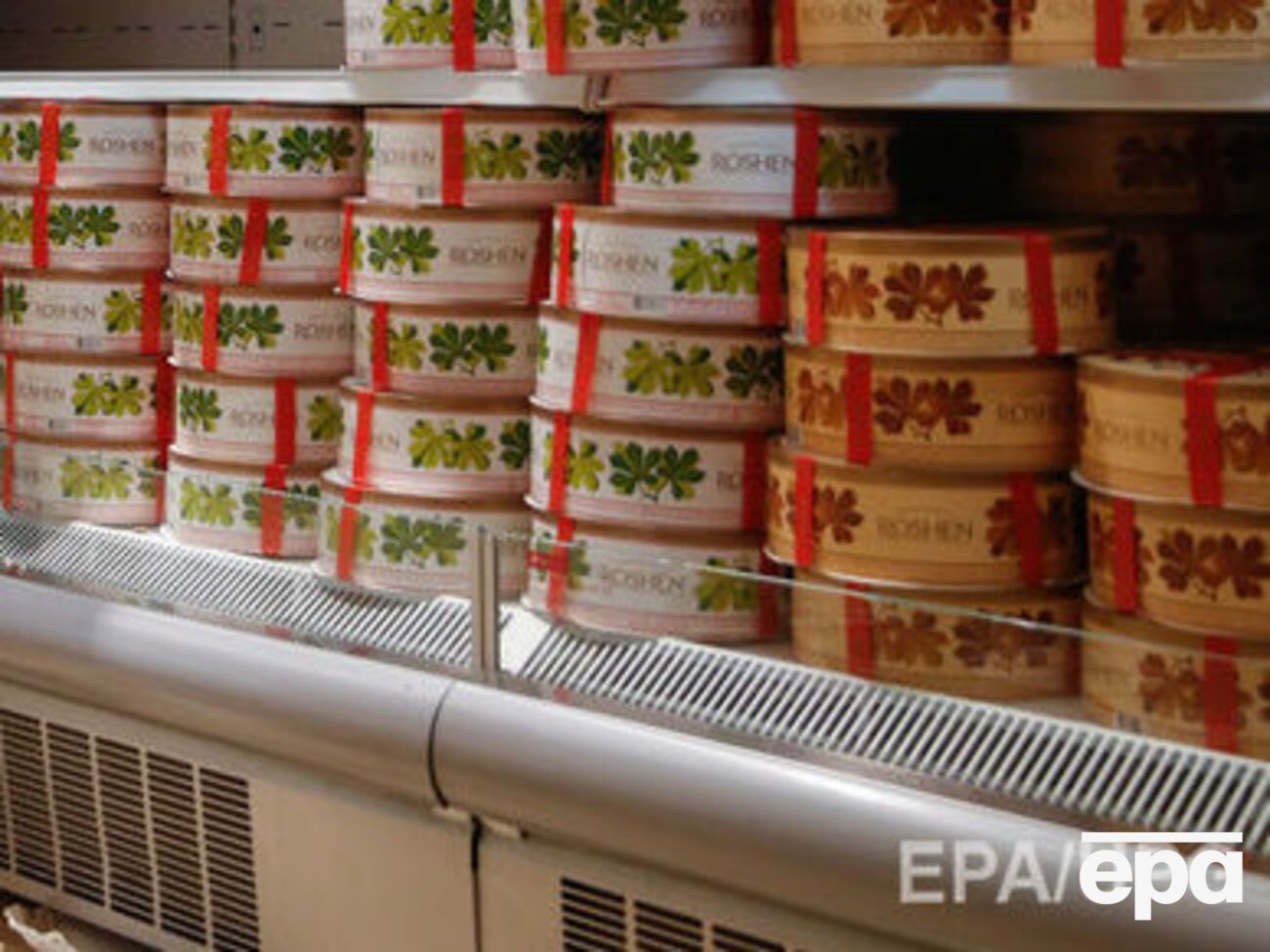 В Roshen заявили, что "Киевхлеб" отказался от иска о праве использовать похожую упаковку тортов