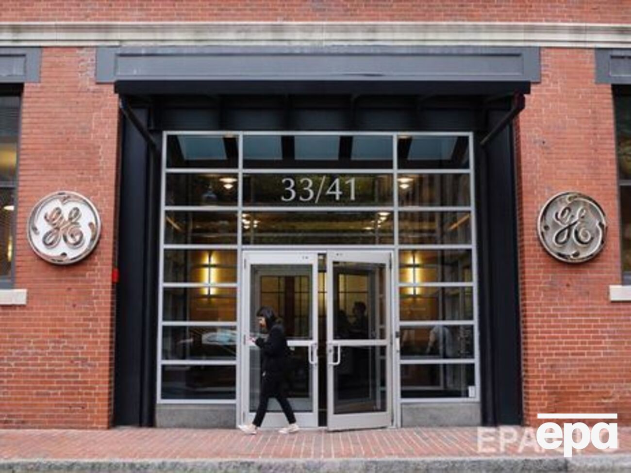 General Electric постачатиме і вироблятиме в Україні локомотиви