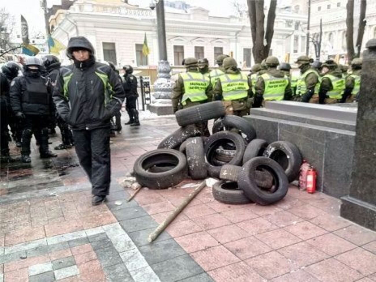 МВД: Девять правонарушителей доставлены в территориальное управление полиции