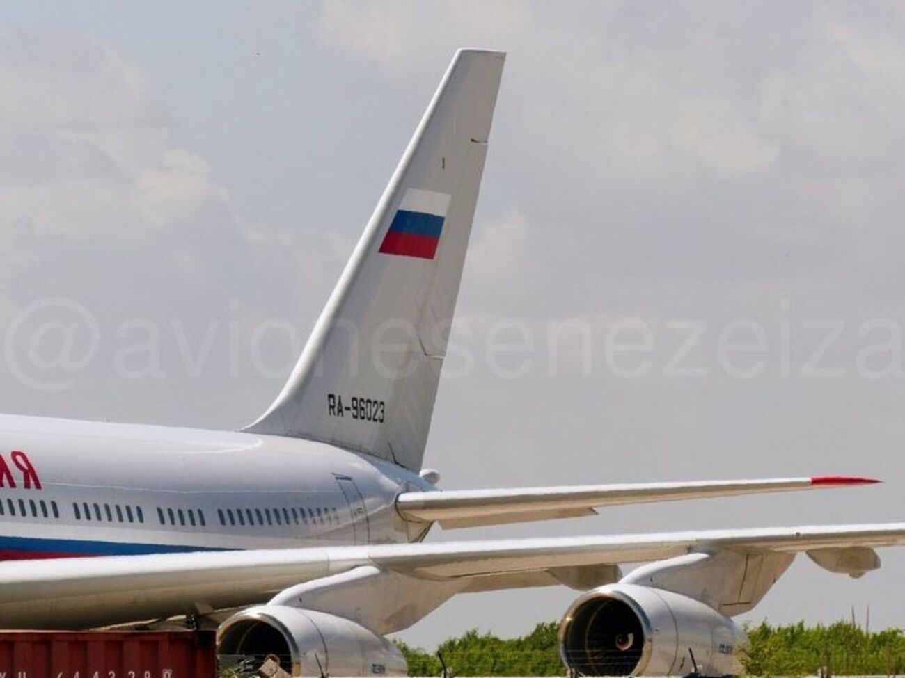 Самолет авиаотряда "Россия" находился в аэропорту аргентинской столицы 6 декабря