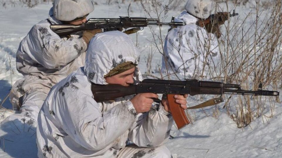 Украинских военных обстреливали только на луганском направлении