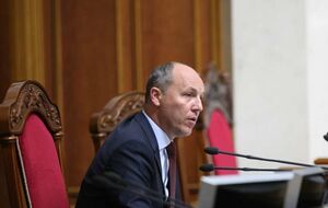 Парубий подчеркнул, что Раде нужно каждую пленарную неделю принимать два-три евроинтеграционных законопроекта