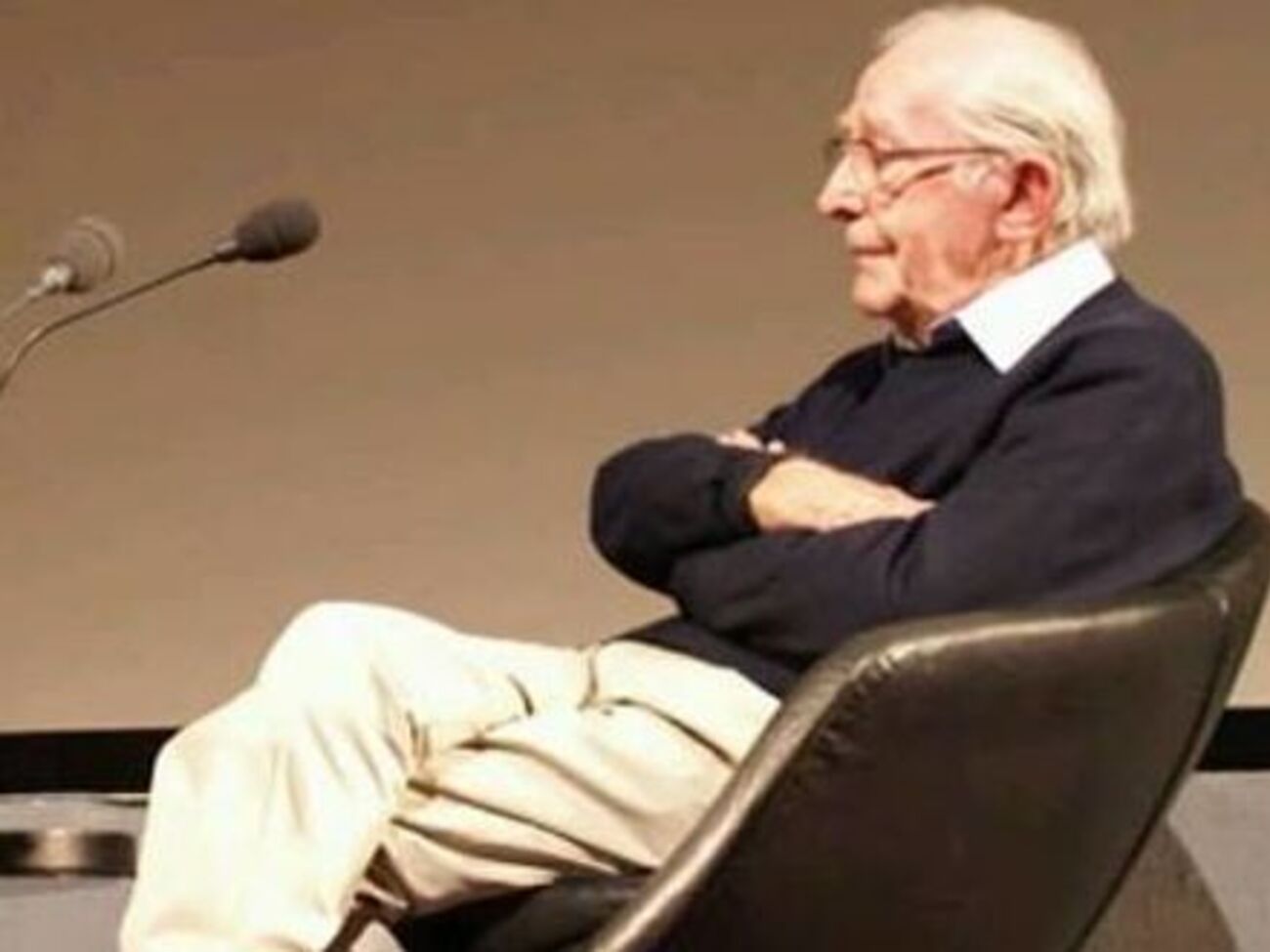 Режиссер снимал фильмы о Бонде