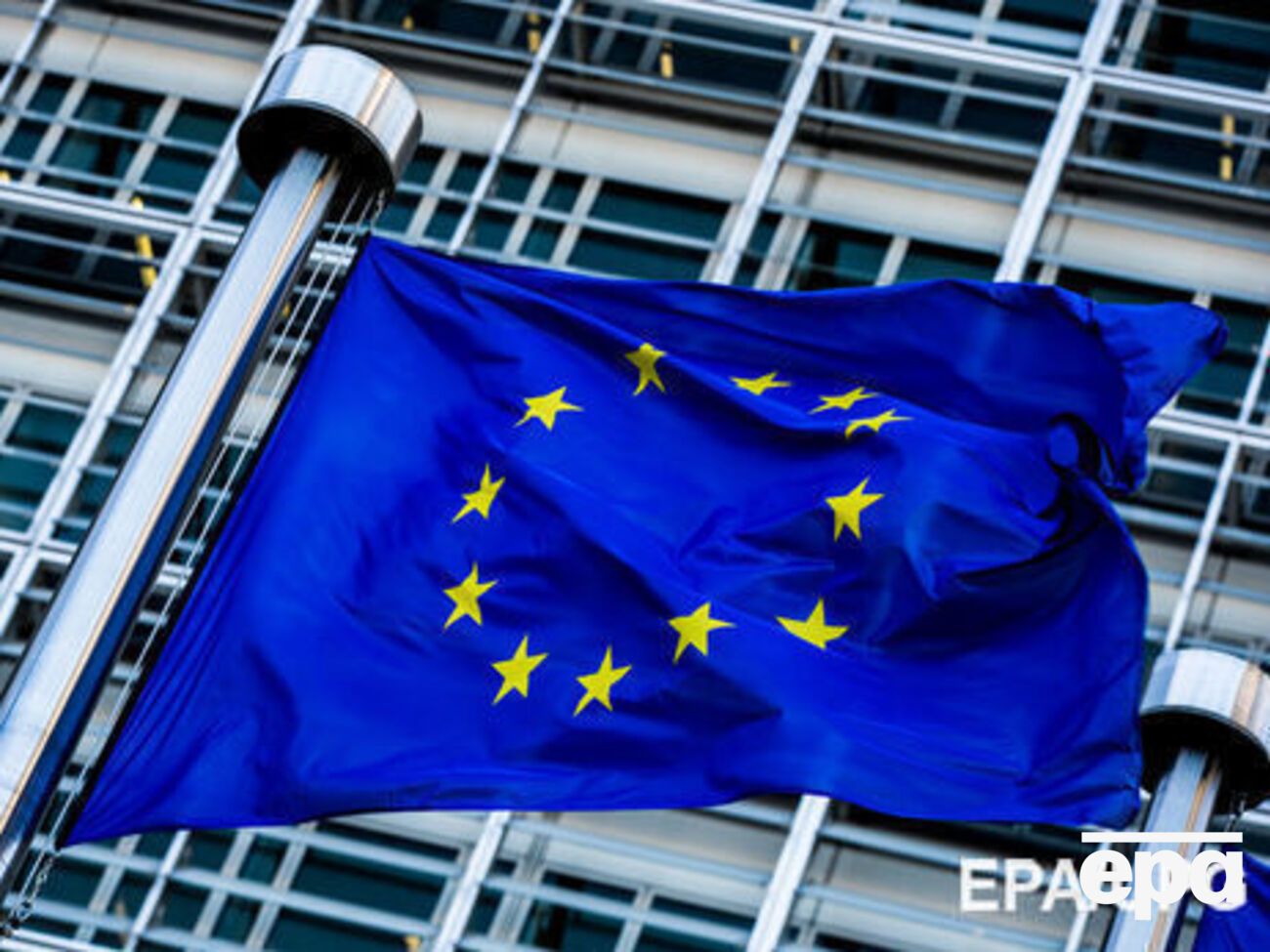 Решение Еврокомиссии о новой программе финпомощи Украине должны утвердить Европарламент и Совет ЕС