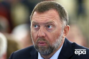 Дерипаска ходить на яхті, що належить, за даними ЗМІ, фірмі матері