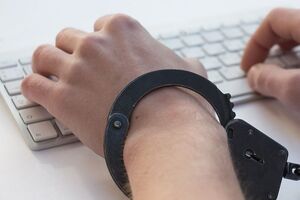 Автори REGNUM дістали умовні терміни