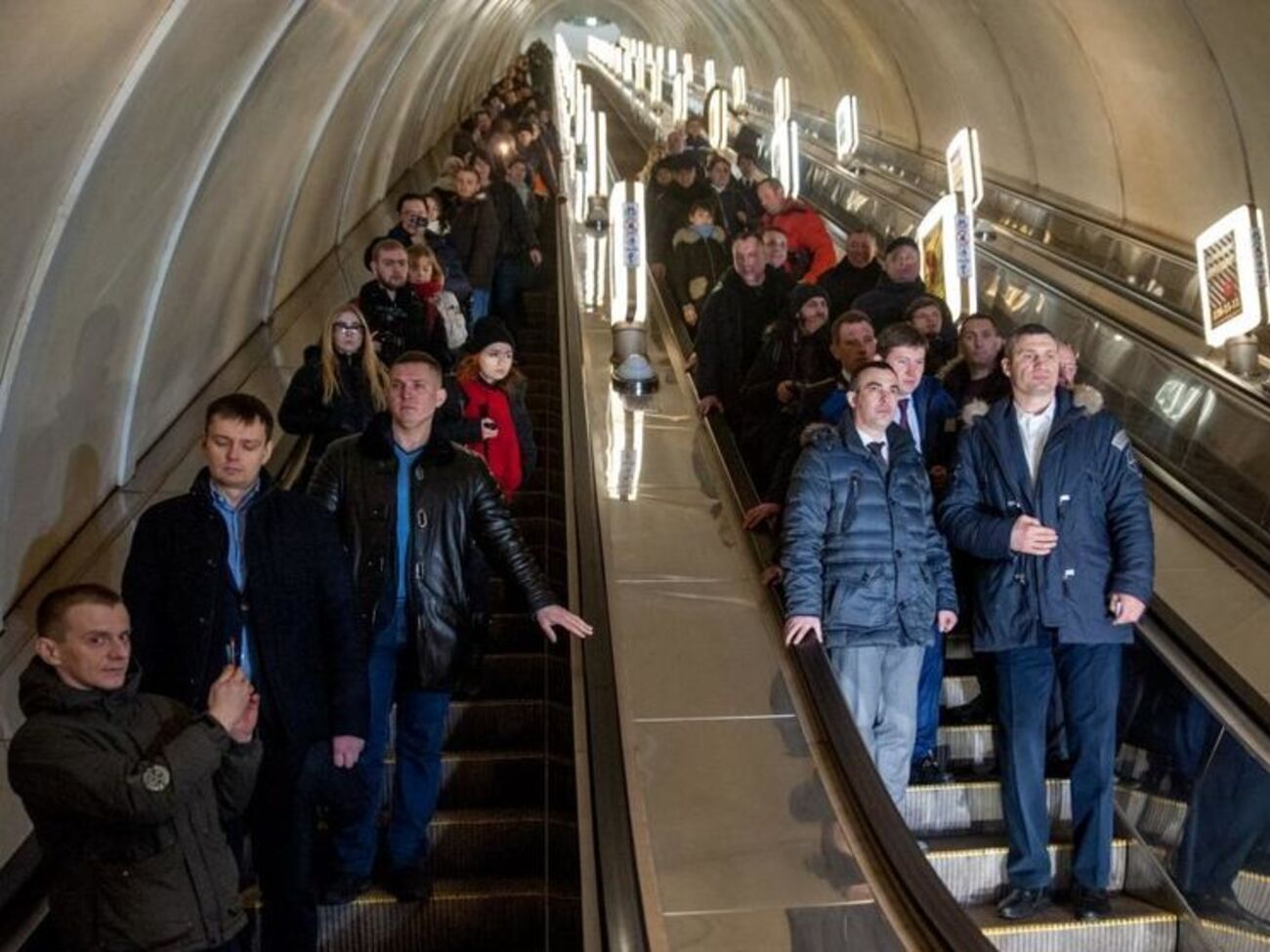 Депутатам доведеться щотижня відвідувати метро