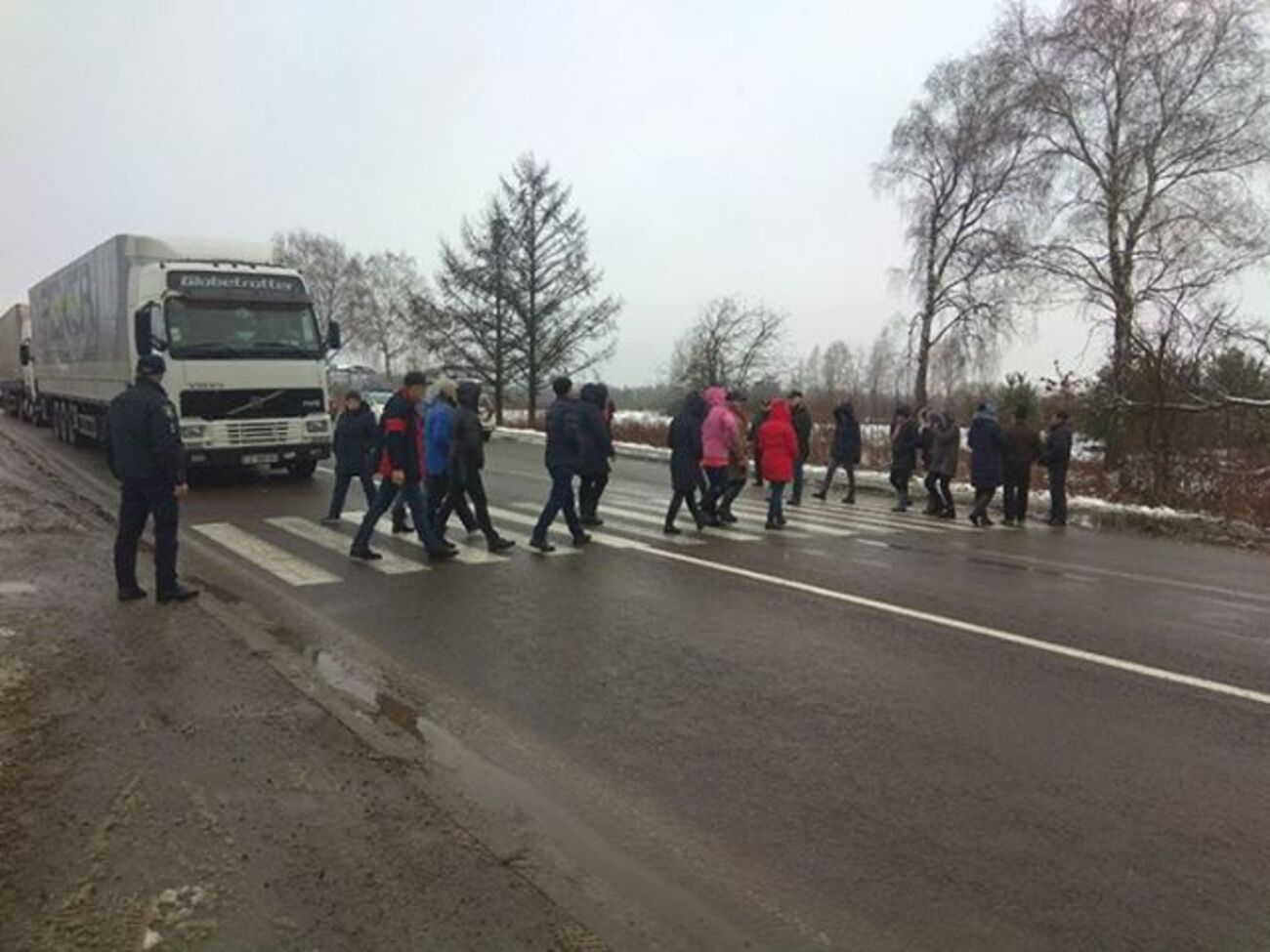 МВД: Граждане выражали недовольство по поводу введения налоговых ограничений на ввоз товаров из-за рубежа