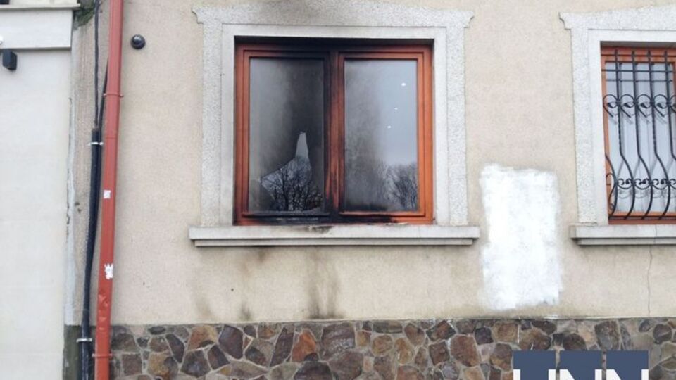 Серьезных повреждений здания в Ужгороде нет