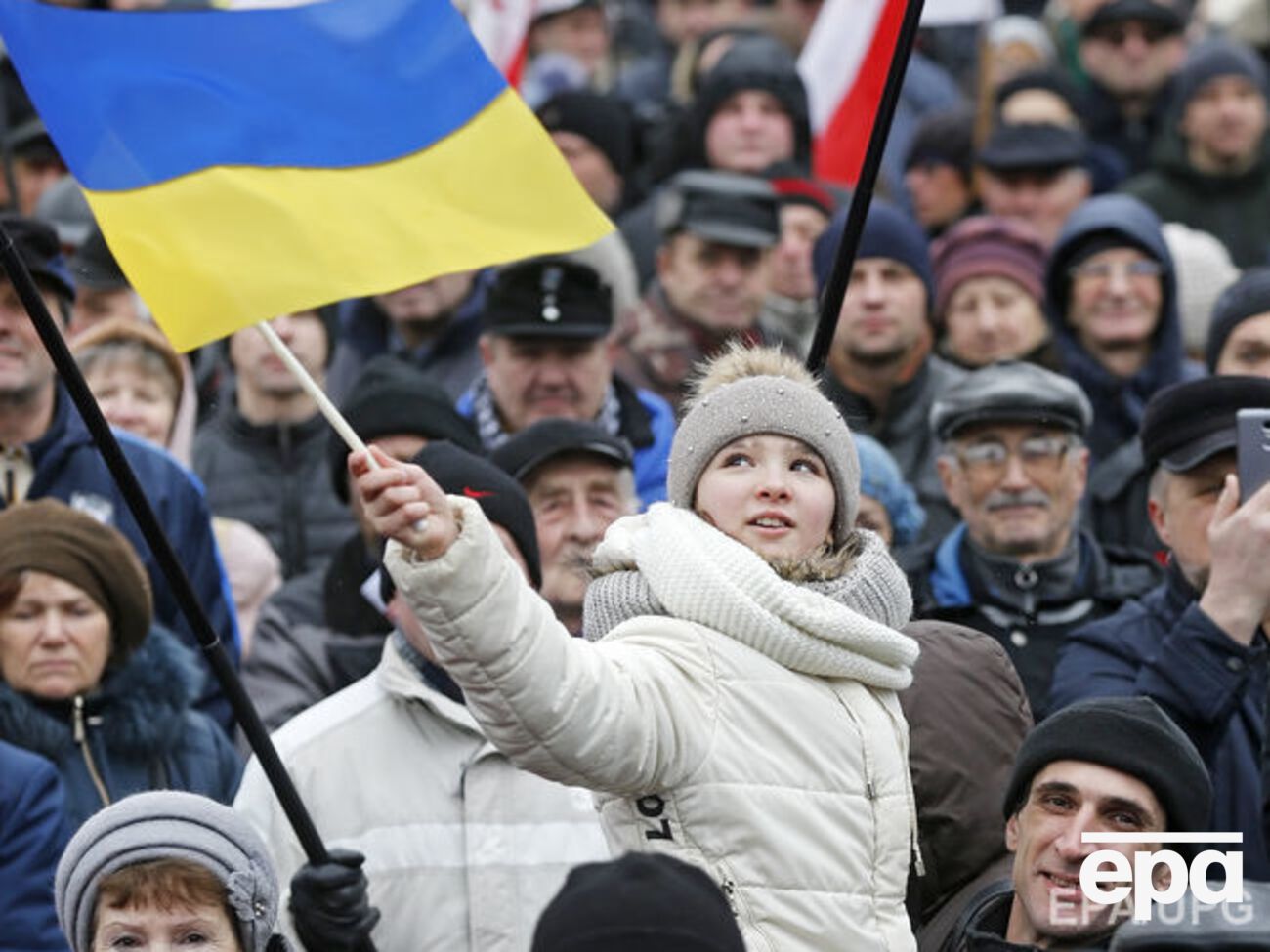 Україна не дотягнула до категорії "недосконалих демократій"