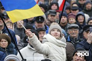 Україна не дотягнула до категорії "недосконалих демократій"