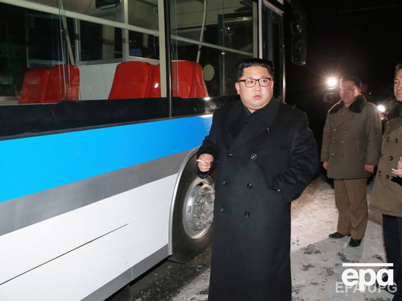 Кім Чен Ин оцінив зручність нового транспорту