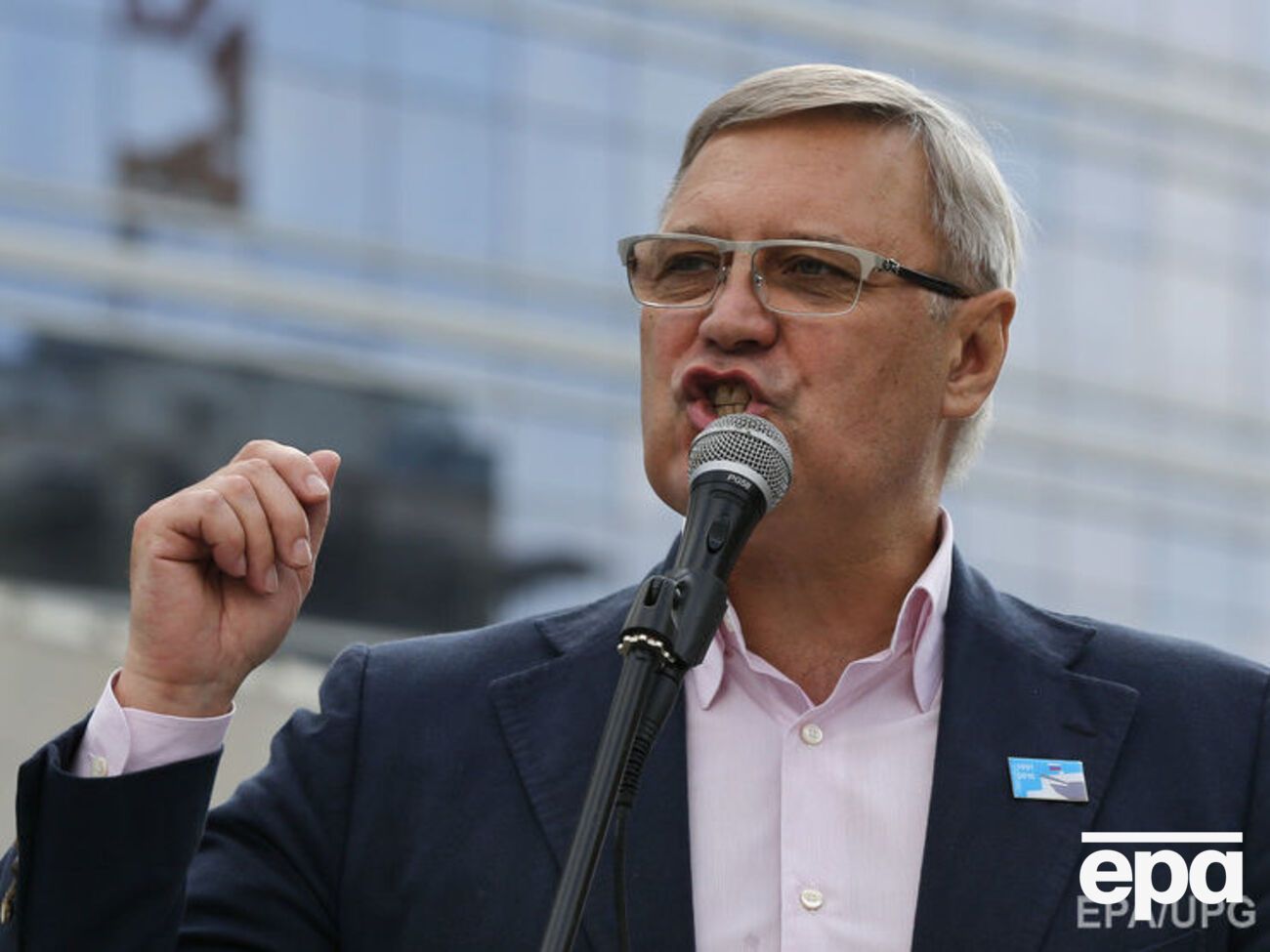 Касьянов: Одного навіть попросили забрати сина зі швейцарської школи на навчання в Росію