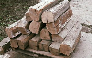 Уничтоженные архаичные балки ханского дворца были сделаны из цельного дерева