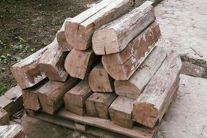 Знищені архаїчні балки ханського палацу було зроблено із суцільного дерева